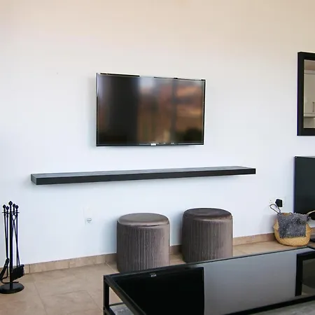 Phaedrus Living Cityview Luxury Flat Walnut Grove Daire Pafos