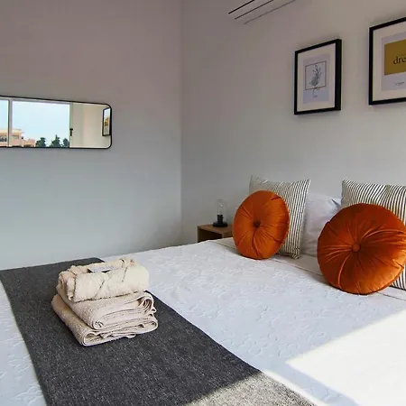 Phaedrus Living Cityview Luxury Flat Walnut Grove Daire Pafos